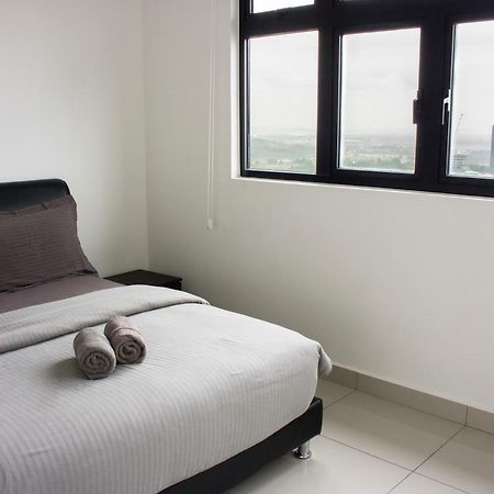 Ashton Meridin Suites Nusajaya  Extérieur photo