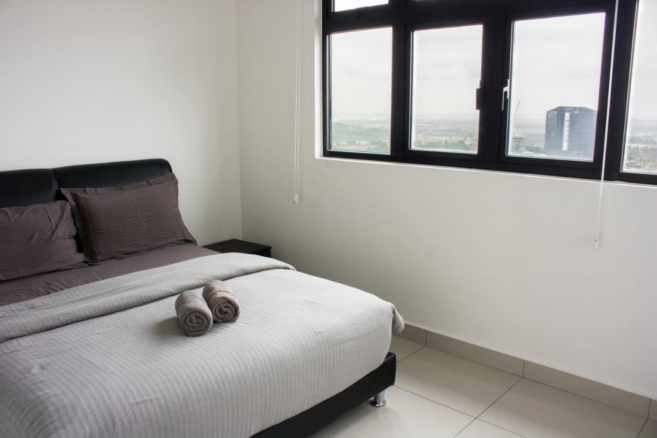 Ashton Meridin Suites Nusajaya  Extérieur photo